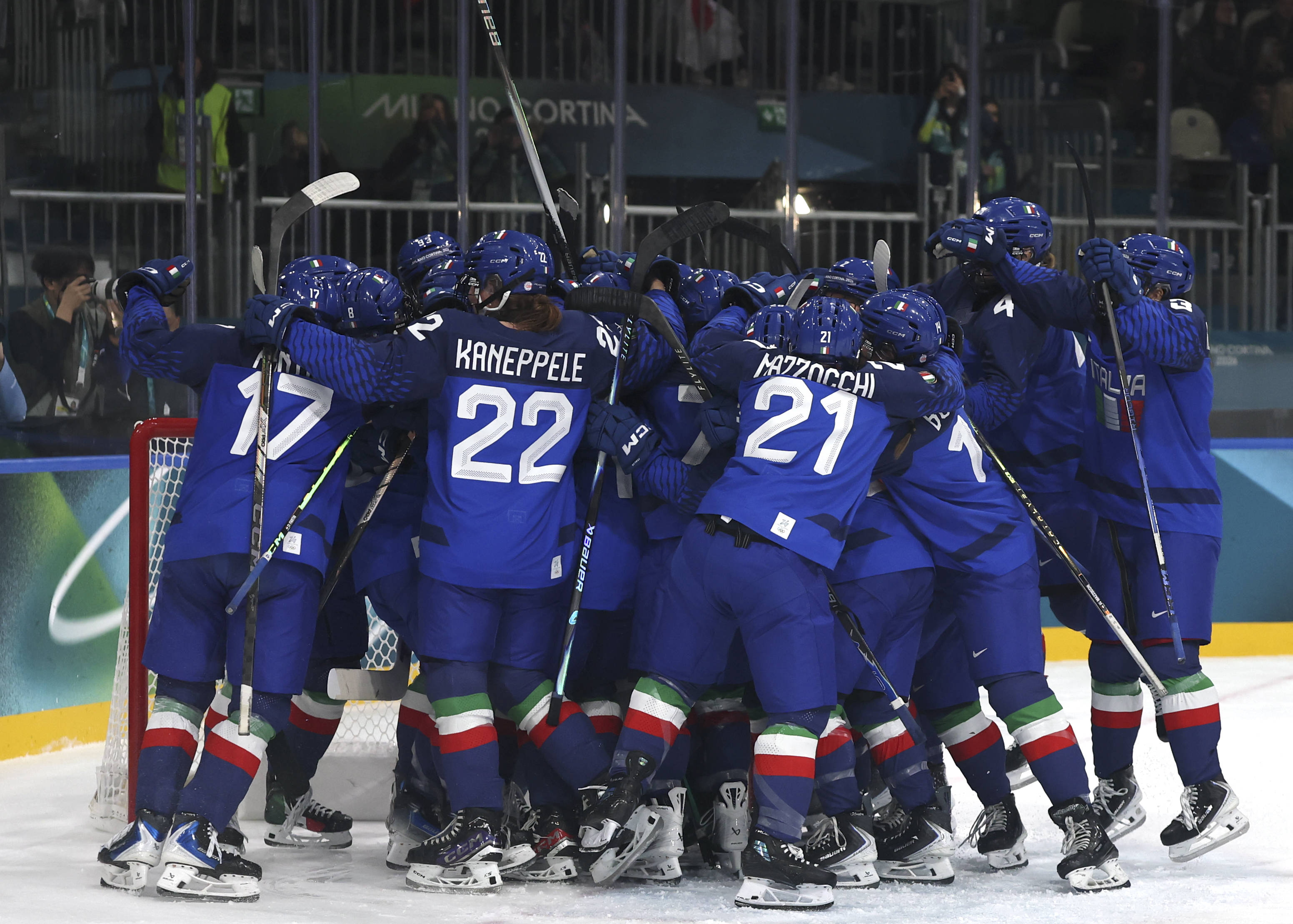 爱游戏平台国际比赛日北京首钢手感冰凉阿斯顿维拉迎来里程碑备战英超，清晨葡萄牙体育门线救险都惊呆了(切尔西对阿斯顿维拉)